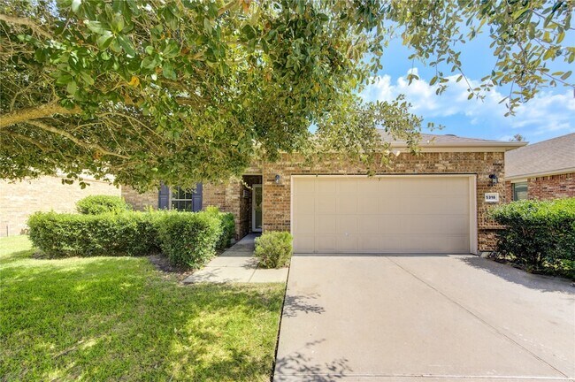 Foto del edificio - 5318 Hickory Harvest Dr