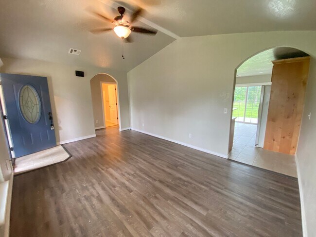 Foto del edificio - 12911 W Southern Oaks St