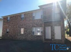 Building Photo - 281 Foxworth Dr