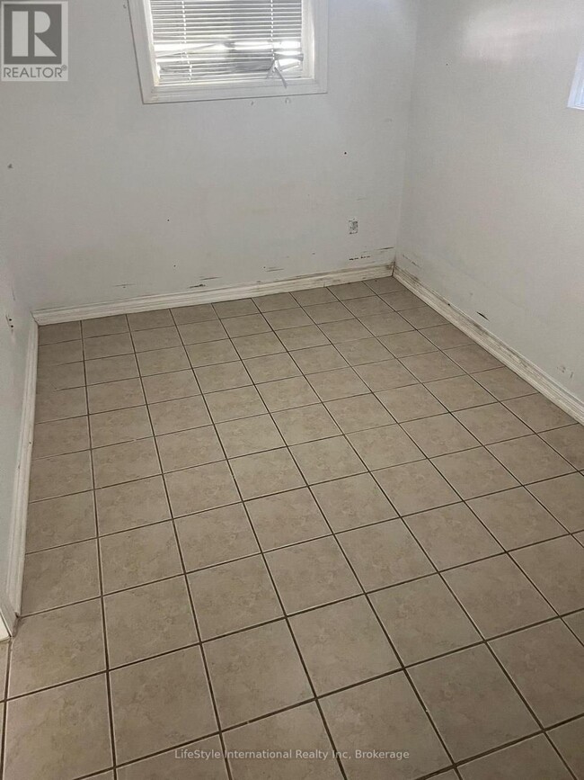 Building Photo - 280 Cornelius Pkwy