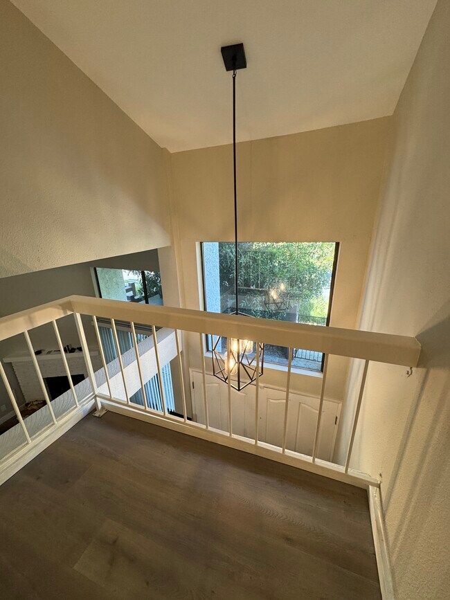 Foto del edificio - 6255 Canoga Ave