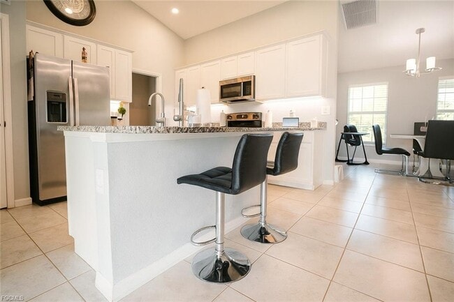 Foto del edificio - 4341 NW 34th Pl