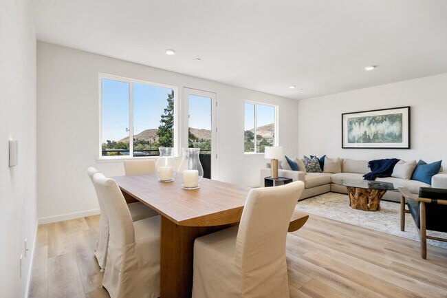 Foto del edificio - 2475 Victoria Ave