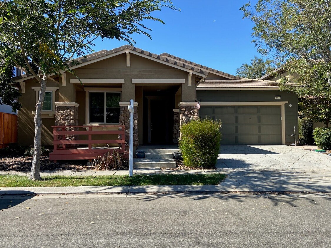 691 N Oliveto Dr, Mountain House, CA 95391 House Rental in Mountain