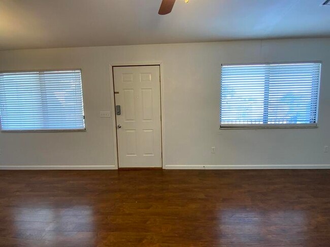 Building Photo - 217 Eagle Ridge