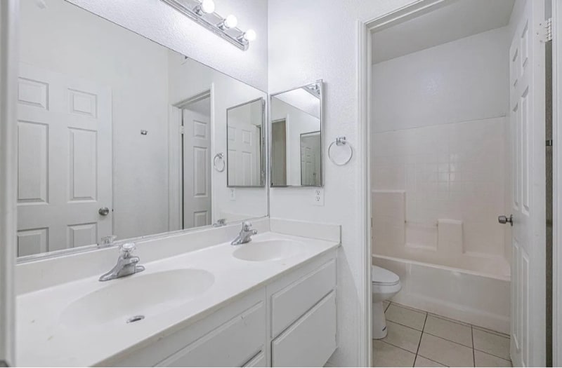 Primary Photo - 43839 58th St W