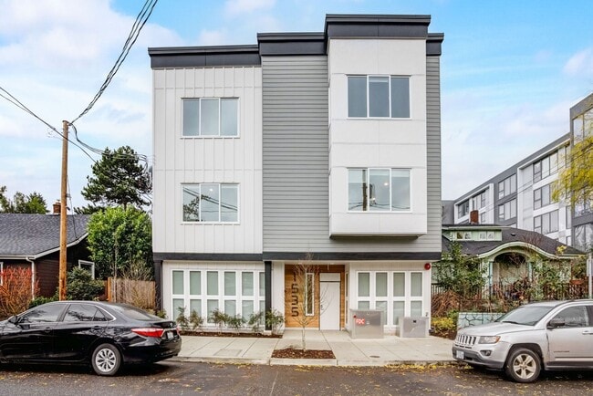 Building Photo - 1535 N Alberta St