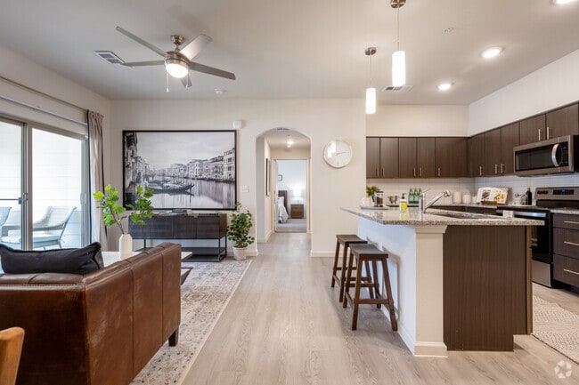 2BR, 2BA - 995SF - High Point Preserve