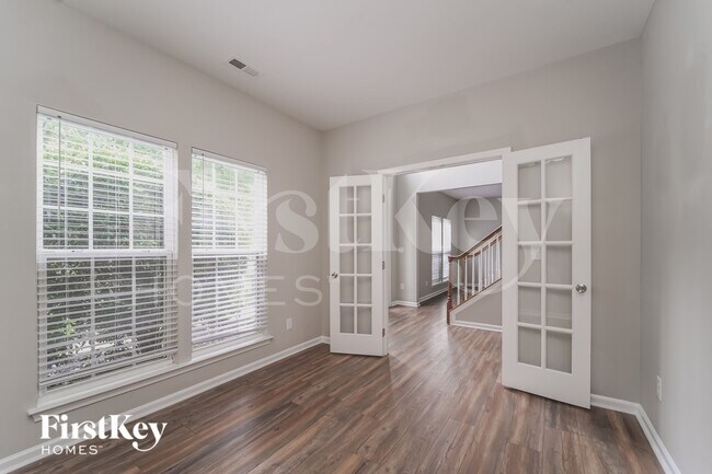 Building Photo - 13413 Edgetree Dr