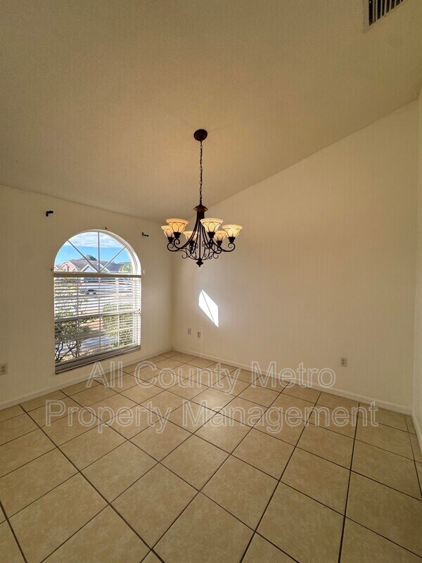 Building Photo - 591 Drayton Rd