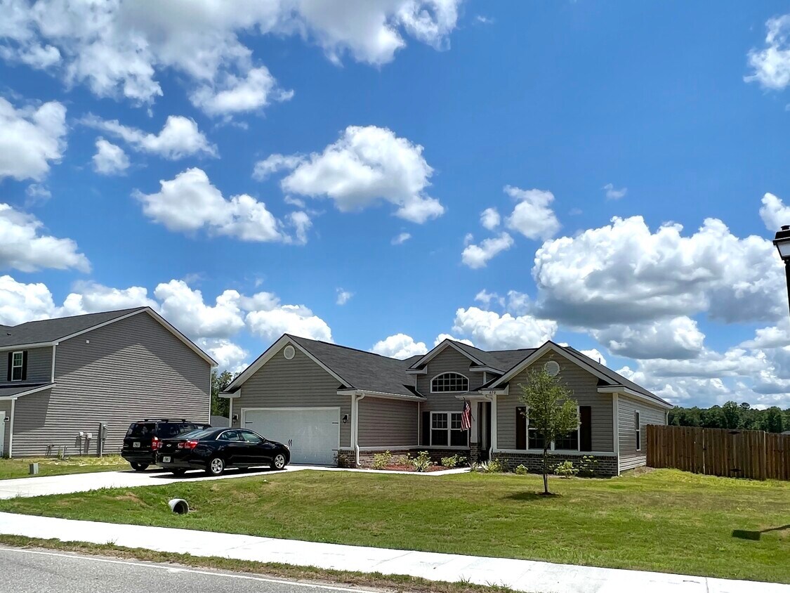 650 Wilder Rd, Allenhurst, GA 31301 House for Rent in Allenhurst, GA