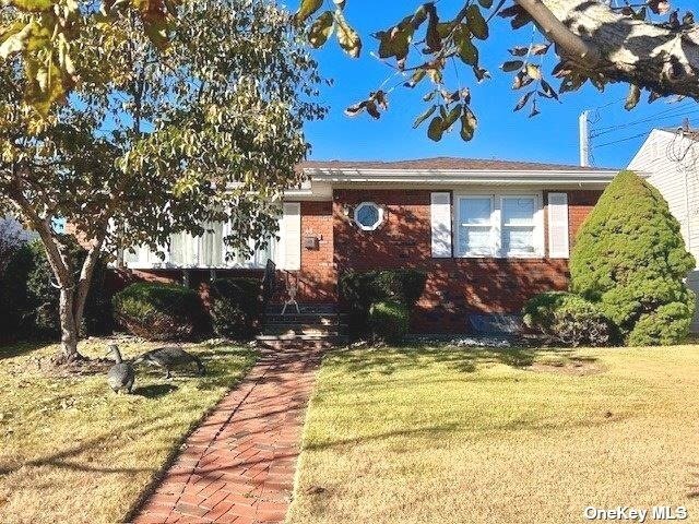 Foto del edificio - 48 Frost Pond Rd