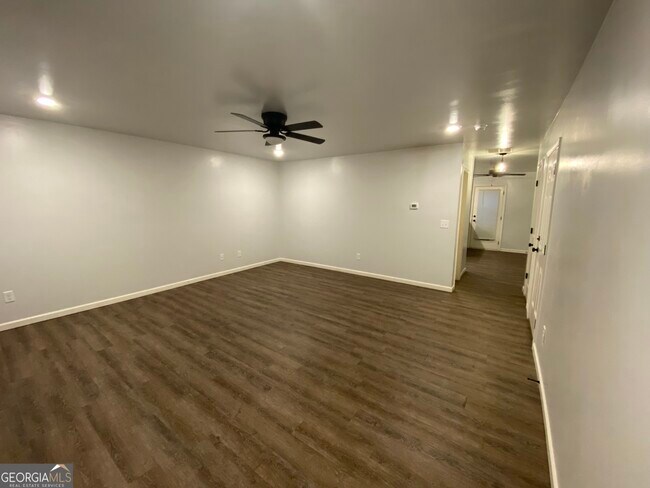 Foto del edificio - 764 Dove Tree Ln