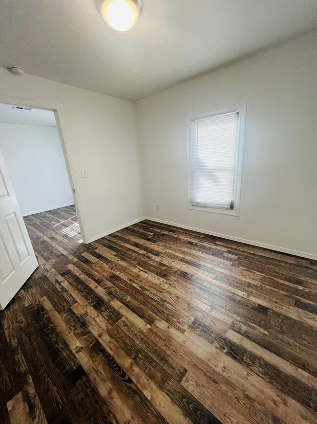 Building Photo - 1514 Texas Ave