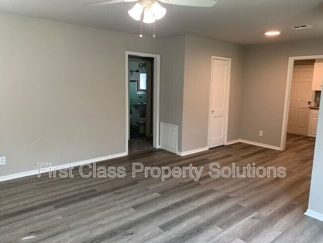 Foto del edificio - 2236 Carlisle Rd