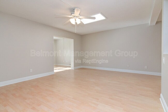 Building Photo - 110 Madrid Dr