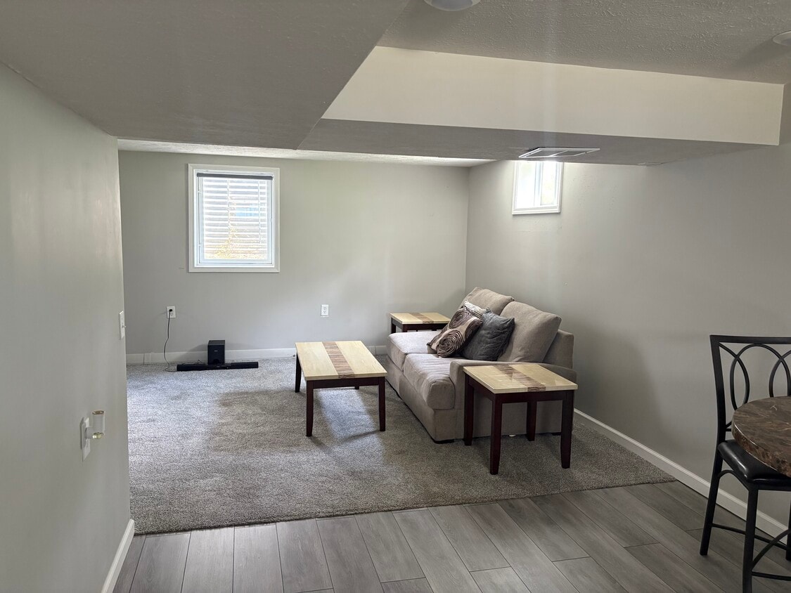 Living Room - 2005 Interurban Rd