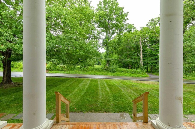 Foto del edificio - 681 NY-216