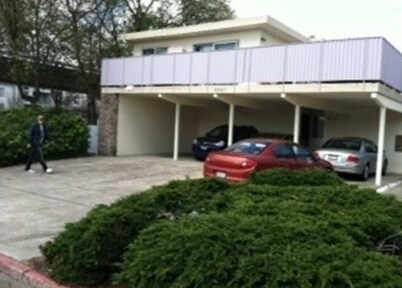 Primary Photo - 6501 Manila Ave