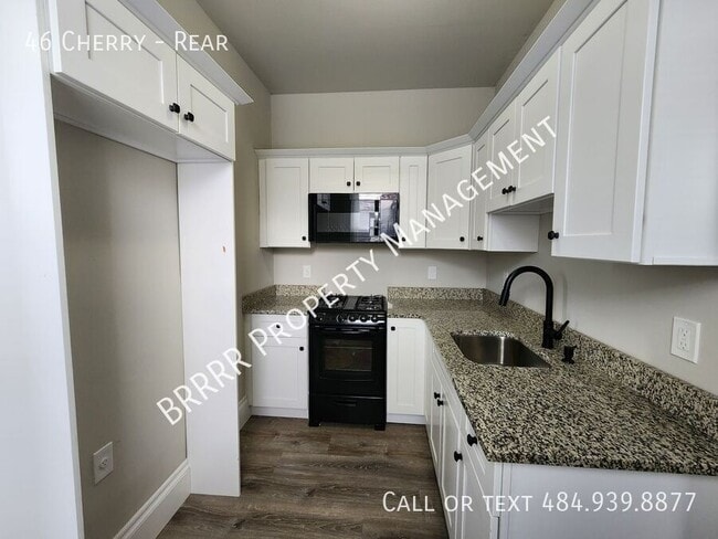 Building Photo - 46 Cherry-Rear