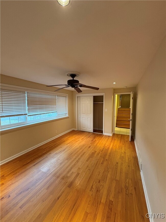 Building Photo - 215 Locksley Rd