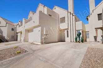 Building Photo - 420 Acoma Blvd S
