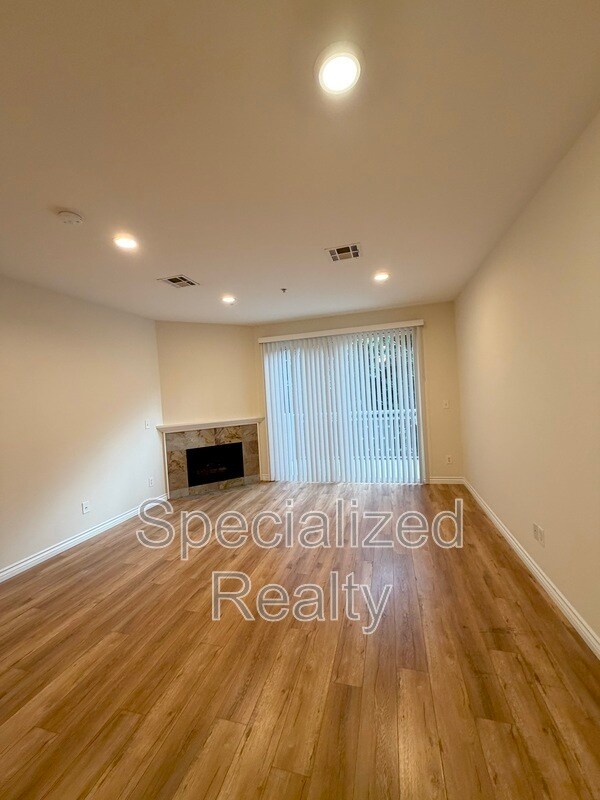 Foto del edificio - 5716 Whitsett Ave