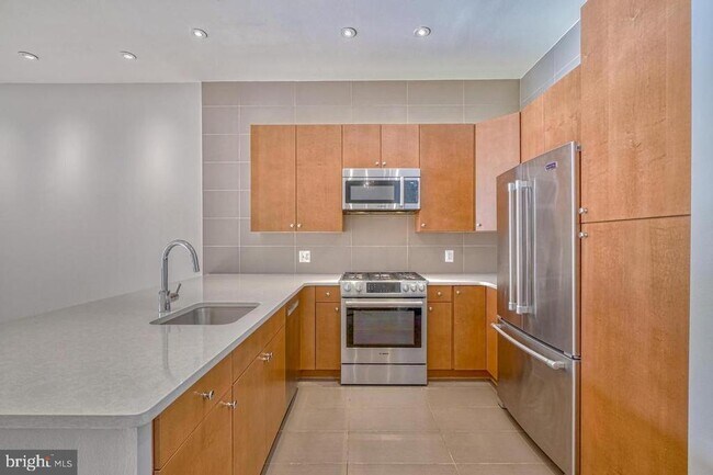 Foto del edificio - 1209 N Charles St