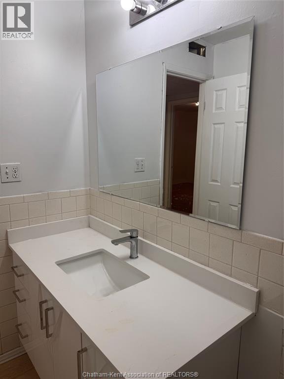 Building Photo - 25 Orchard Heights Dr