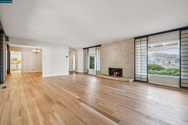 Foto del edificio - 818 Solana Dr