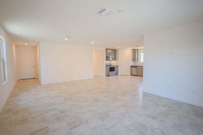 Foto del edificio - 3 Bedroom 2 Bath