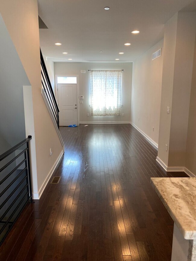 Foto del edificio - Beautiful 3-Bedroom Townhouse in Fishtown ...