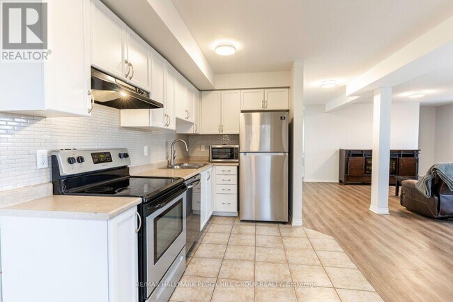 Building Photo - 141 Sydenham Wells