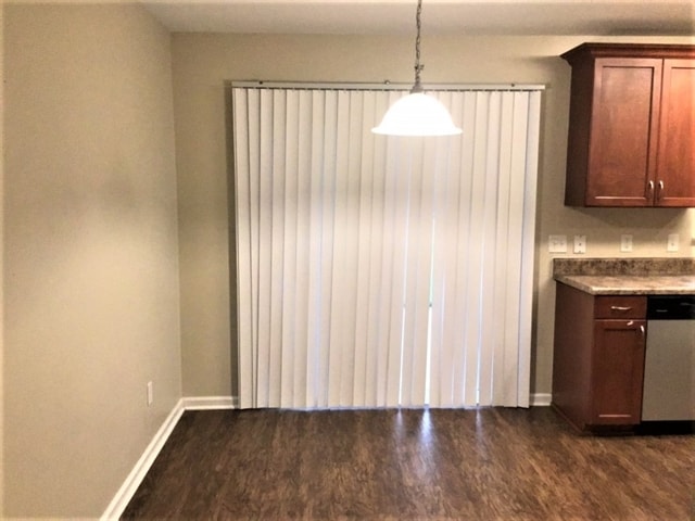 Foto del edificio - 122 Spring Lakes Dr