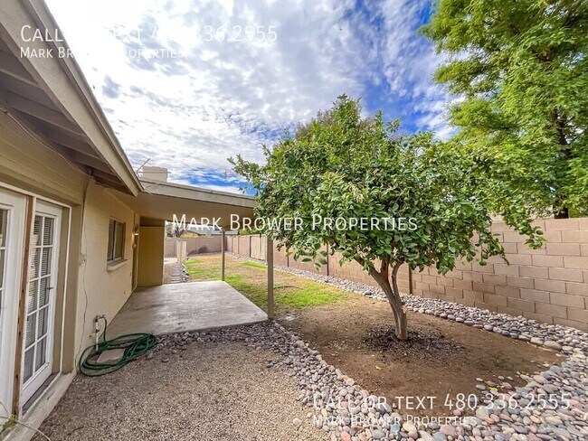 Photo - 4828 S Roberts Rd House