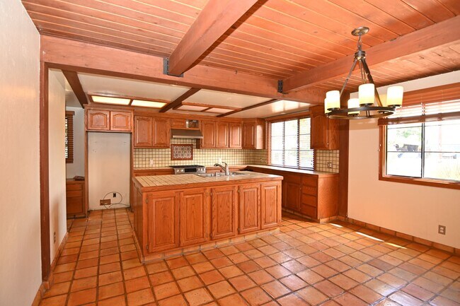 Building Photo - Spanish Villa Gem in Sunnyvale