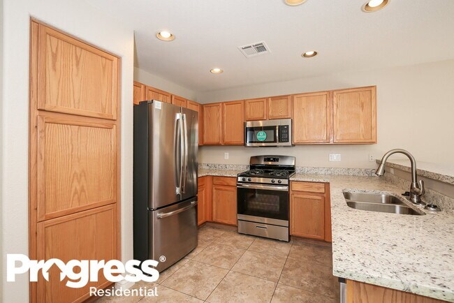 Building Photo - 5000 Prairie Springs Ct
