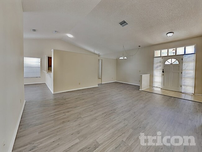 Foto del edificio - 778 Birgham Pl