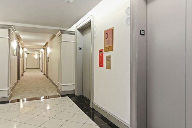 Foto del edificio - 777 7th St NW
