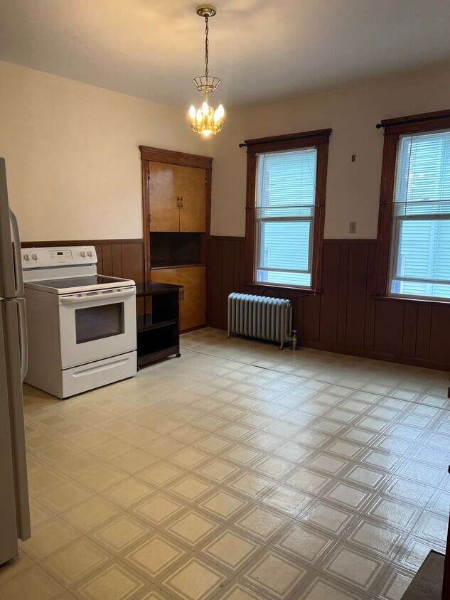 Foto principal - 27 Bridgeport St