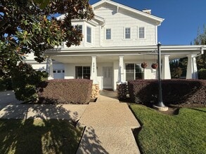 Building Photo - 4000 Heritage Dr