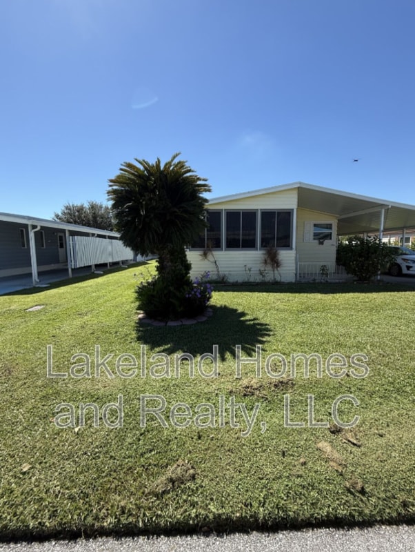 Building Photo - 1811 Sherwood Hill Dr