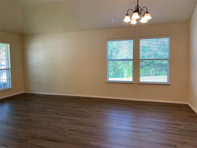 Building Photo - 370 Magnolia Dr