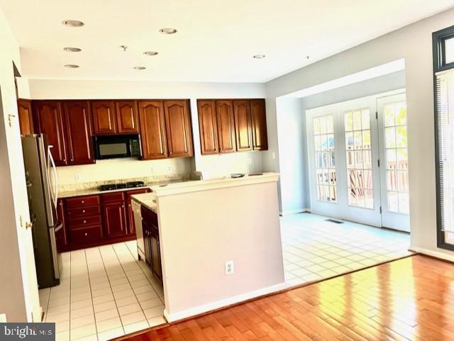 Building Photo - 8512 Harvest Oak Dr