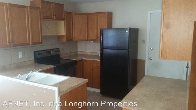 Building Photo - 4 br, 2 bath House - 2705 Willow Springs Rd