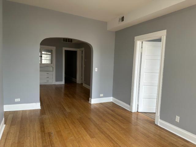 Building Photo - 3 bedroom in CHICAGO IL 60639