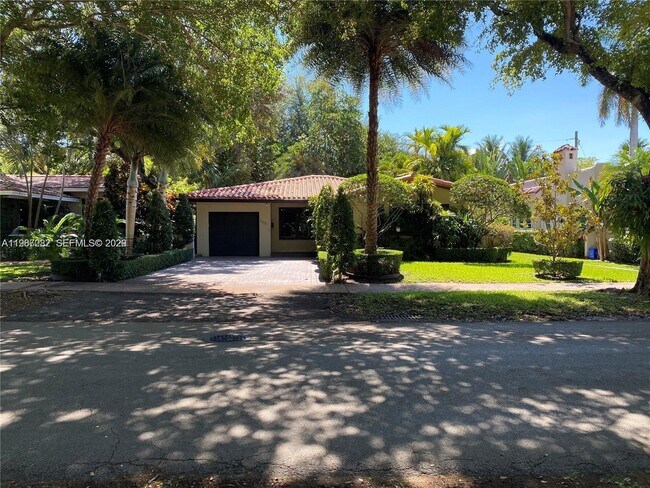 Foto del edificio - 1501 Lisbon St