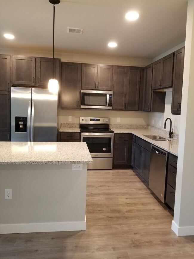 Rosewood Place Apartments in Oregon, WI