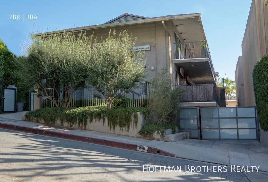 Foto principal - 1148 N Clark St