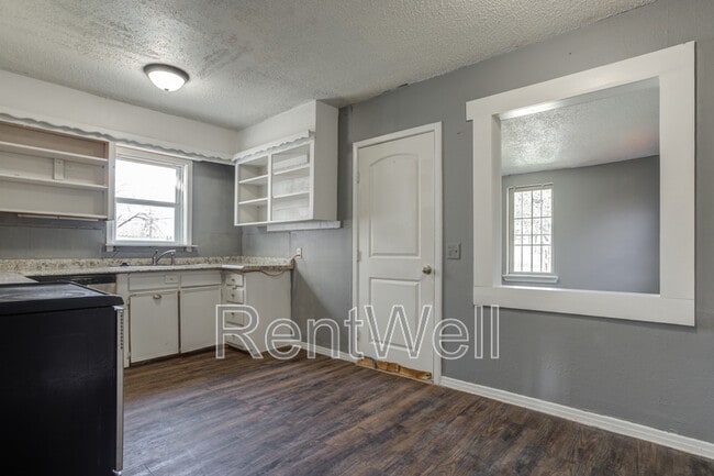 Building Photo - 2506 40th St
